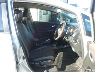 2011 Honda FIT SHUTTLE - Thumbnail