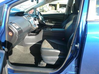 2015 Toyota Prius - Thumbnail