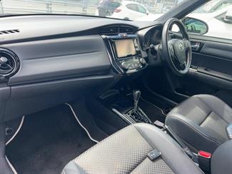 2016 Toyota COROLLA - Thumbnail