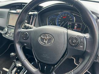 2016 Toyota COROLLA - Thumbnail