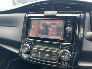 2016 Toyota COROLLA - Thumbnail