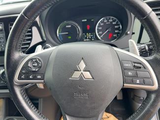2014 Mitsubishi Outlander - Thumbnail