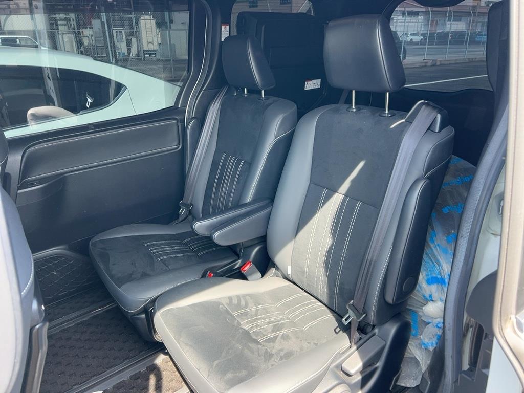 2020 Toyota Esquire