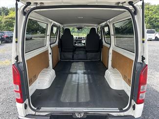 2021 Toyota Hiace - Thumbnail