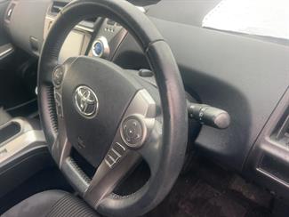 2016 Toyota PRIUS A - Thumbnail