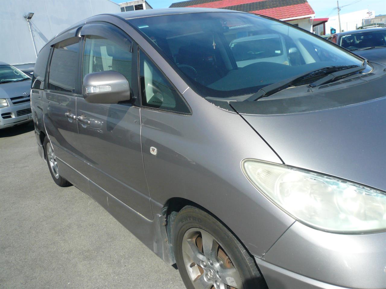 2004 Toyota ESTIMA