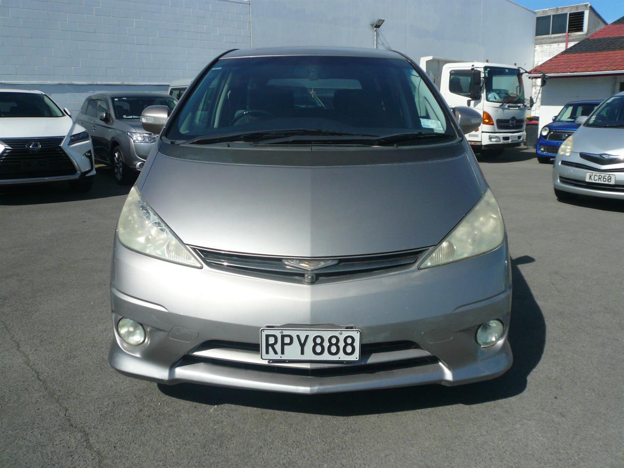 2004 Toyota ESTIMA