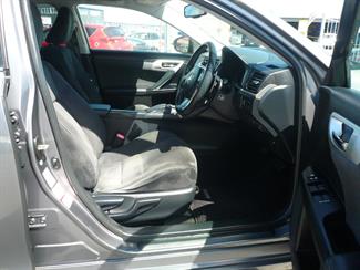 2012 Lexus CT200H - Thumbnail