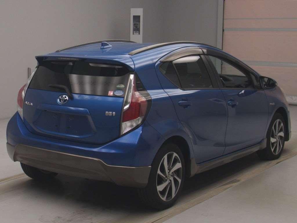 2015 Toyota Aqua