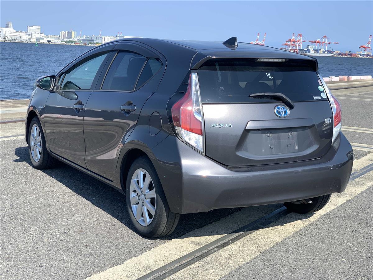 2015 Toyota Aqua