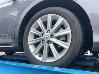 2013 Toyota Camry - Thumbnail