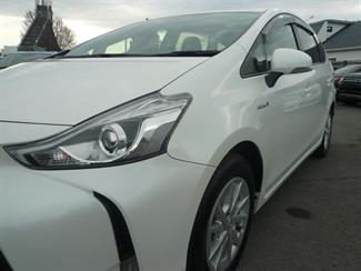 2015 Toyota Prius - Thumbnail
