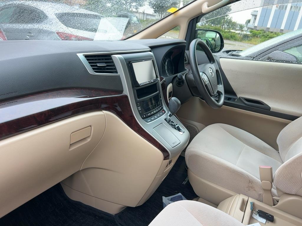 2012 Toyota VELLFIRE