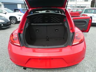 2013 Volkswagen beetle - Thumbnail