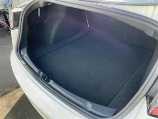 2021 Tesla Model 3 - Thumbnail