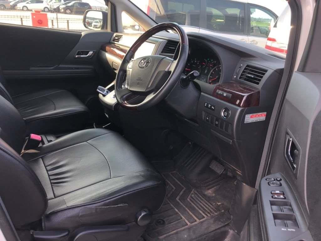 2012 Toyota Alphard