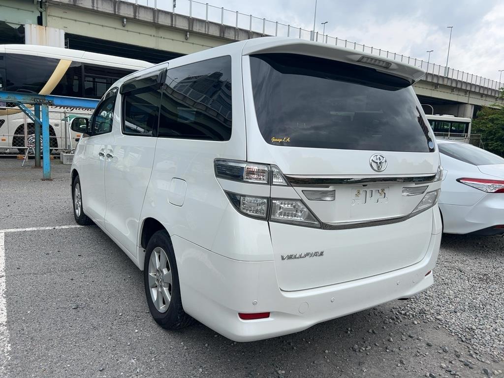 2012 Toyota VELLFIRE