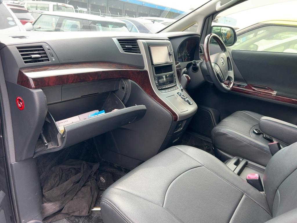 2014 Toyota VELLFIRE