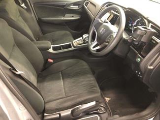 2022 Honda Shuttle Fit 1500cc hybrid - Thumbnail