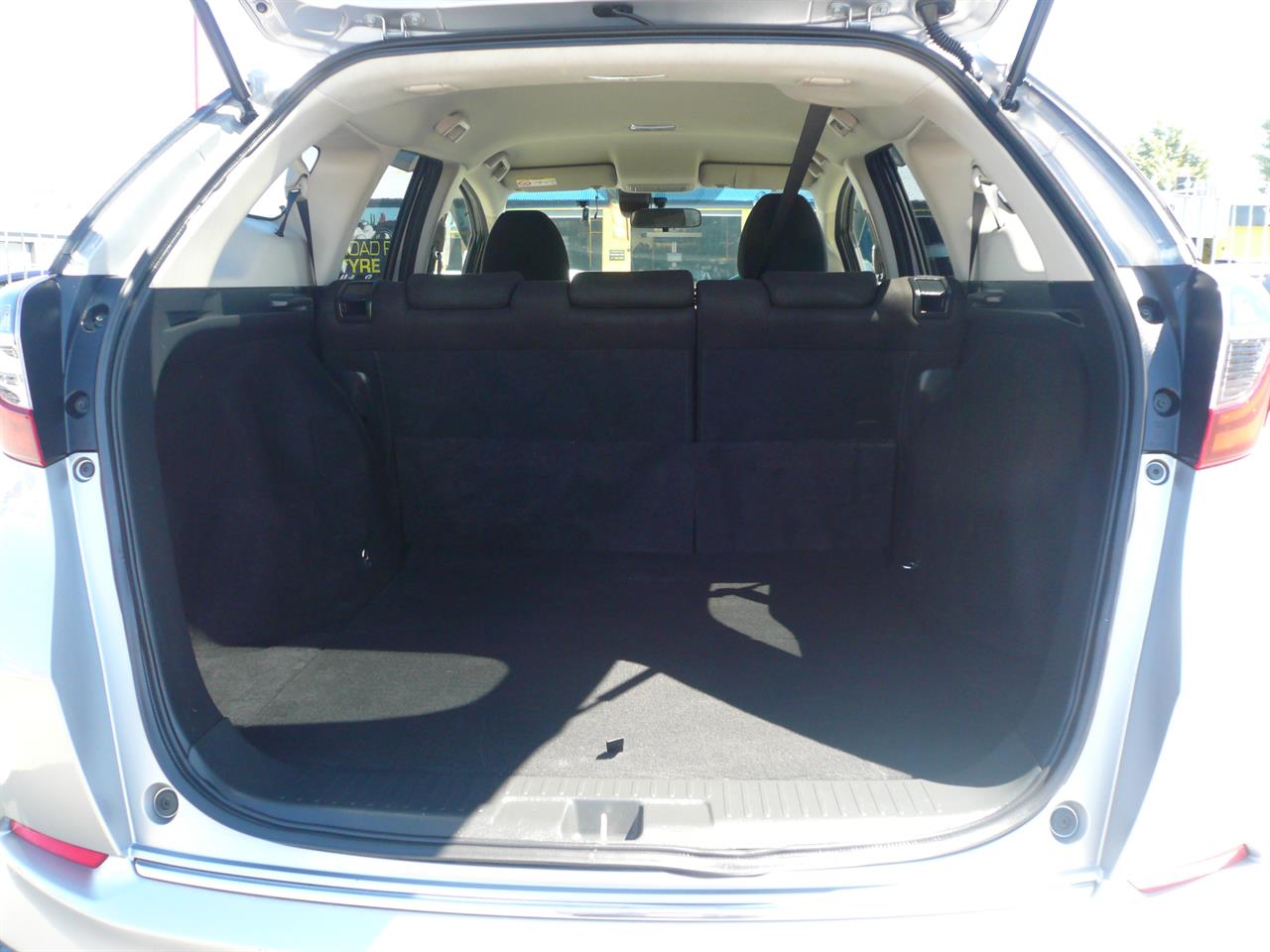 2022 Honda Fit shuttle hybrid 1500cc