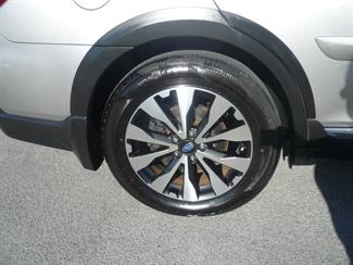 2016 Subaru OUTBACK - Thumbnail