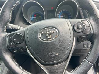 2016 Toyota COROLLA - Thumbnail