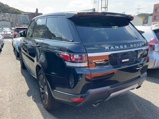 2017 Land Rover Range Rover - Thumbnail
