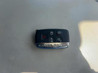 2017 Land Rover Range Rover - Thumbnail