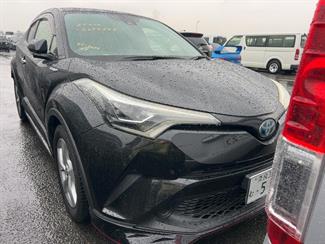 2017 Toyota C-HR - Thumbnail