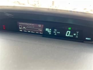 2014 Toyota Prius - Thumbnail