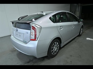 2015 Toyota Prius - Thumbnail