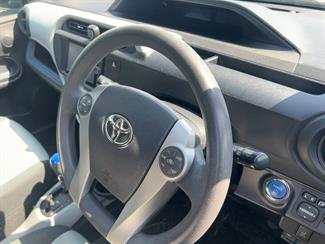 2013 Toyota Aqua S moddel 1500 hybrid - Thumbnail