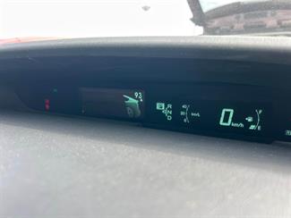 2015 Toyota Prius - Thumbnail