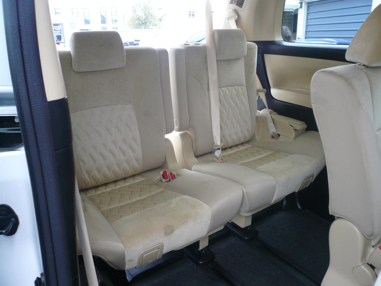 2021 Toyota Alphard