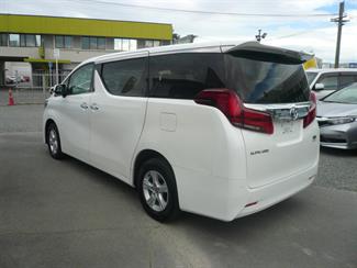 2021 Toyota Alphard - Thumbnail