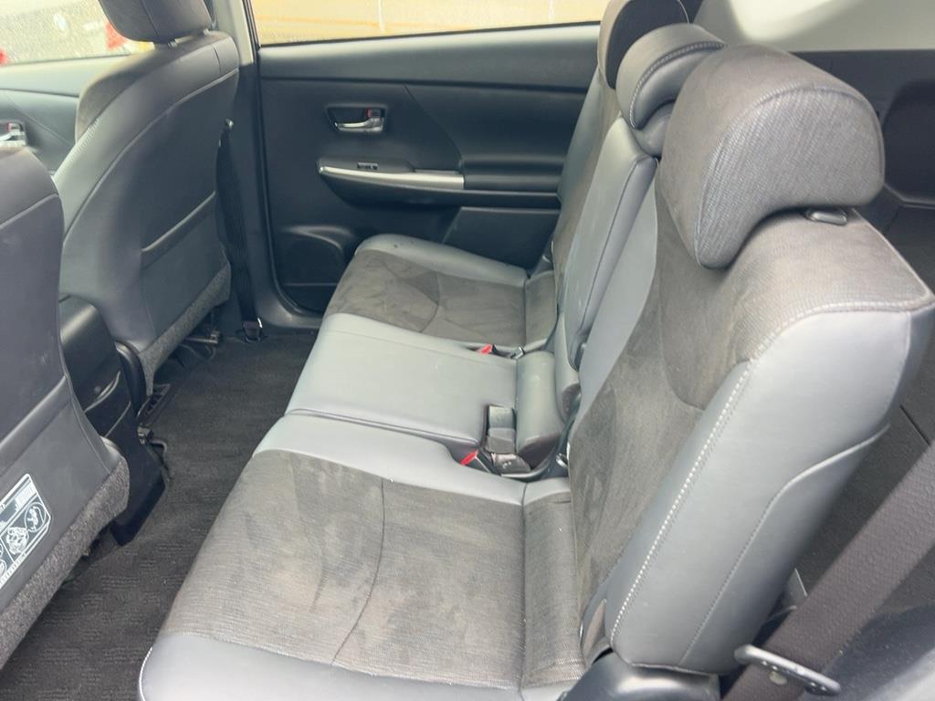 2020 Toyota PRIUS ALPHA