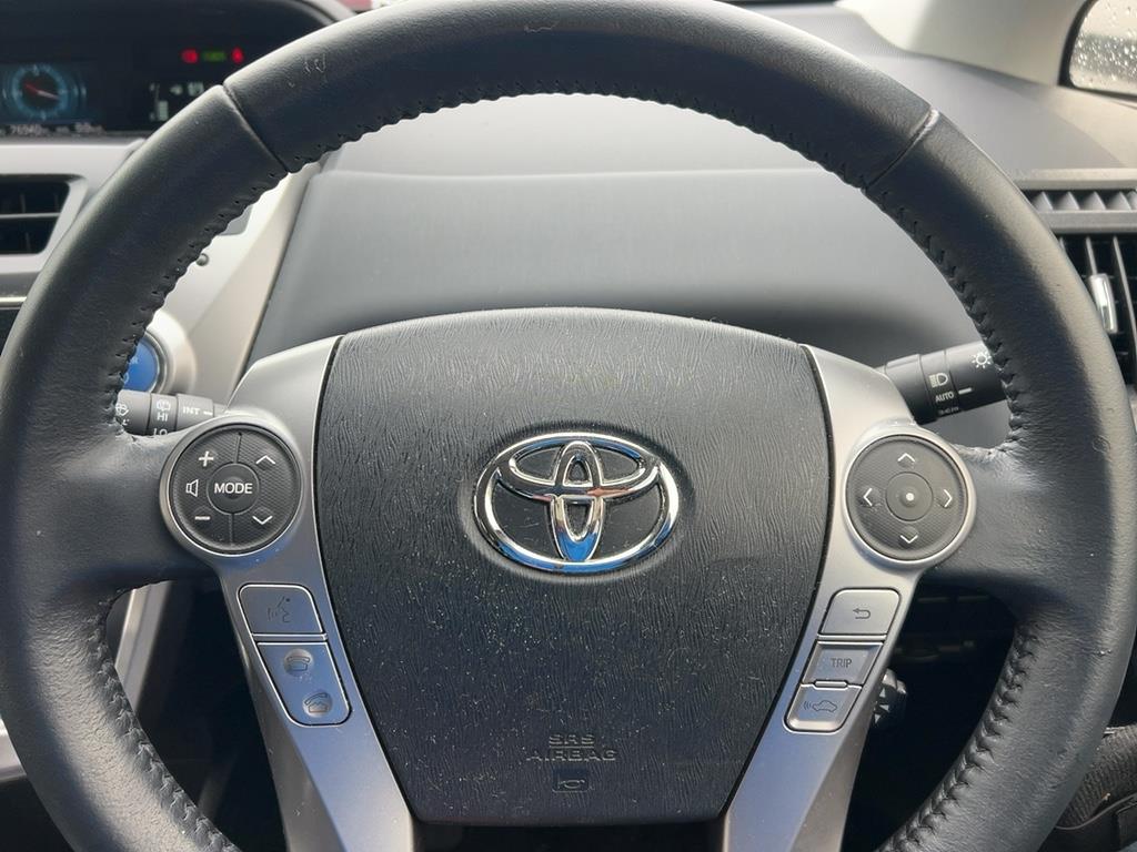 2020 Toyota PRIUS ALPHA
