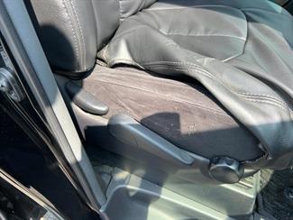 2012 Toyota VELLFIRE - Thumbnail
