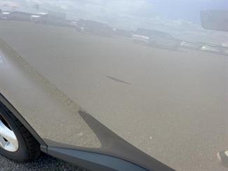 2017 Toyota C-HR - Thumbnail