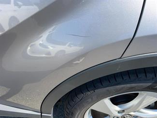 2017 Toyota C-HR - Thumbnail