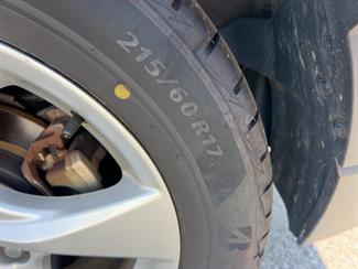 2017 Toyota C-HR - Thumbnail