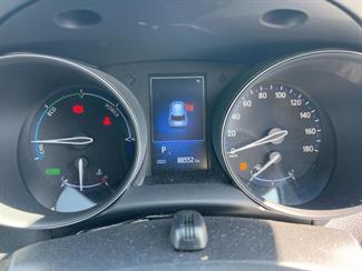 2017 Toyota C-HR - Thumbnail