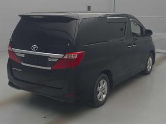 2013 Toyota Alphard - Thumbnail