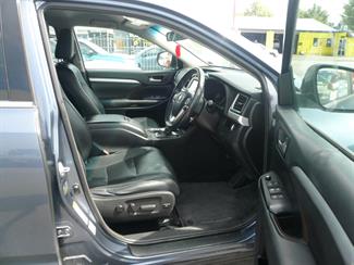 2015 Toyota Highlander - Thumbnail