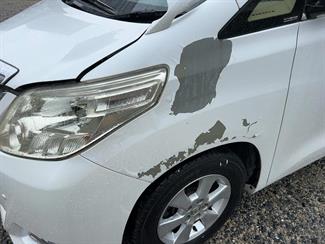 2014 Toyota Alphard - Thumbnail