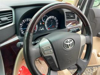 2014 Toyota Alphard - Thumbnail