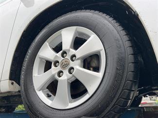 2014 Toyota Alphard - Thumbnail