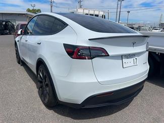2022 Tesla Model Y - Thumbnail