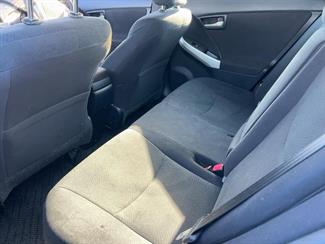 2015 Toyota Prius - Thumbnail