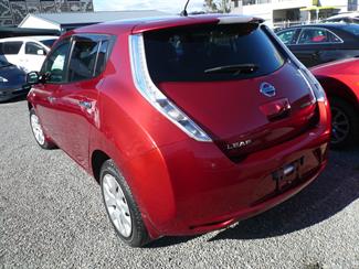 2013 Nissan Leaf 24kwh Gen 2 - Thumbnail